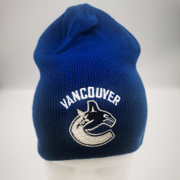 NWT Vancouver Canucks toque hat - Picture 1 of 2